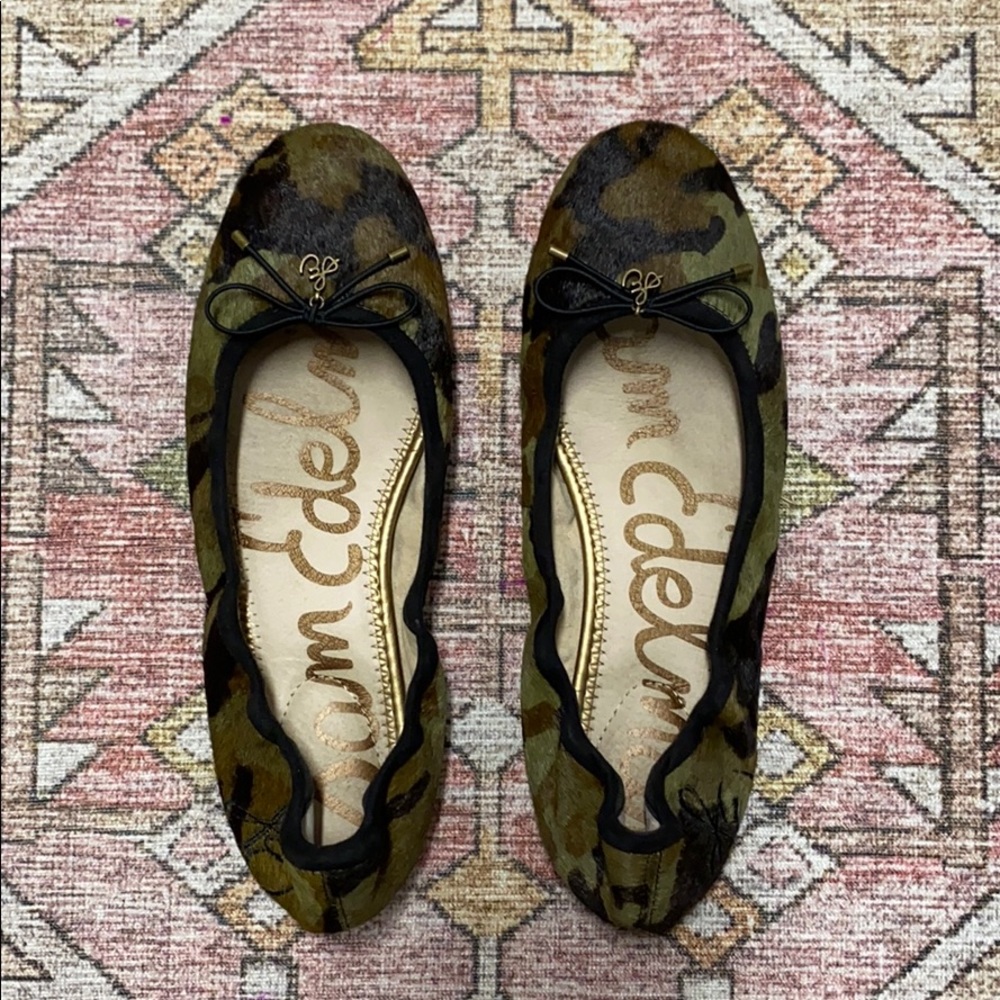 Sam Edelman flat olive green camo size 8.5